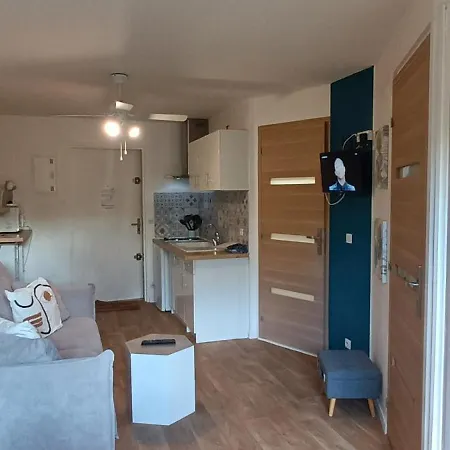Cosy A Deux Pas Du Port Апартаменты Сен-Сиприен